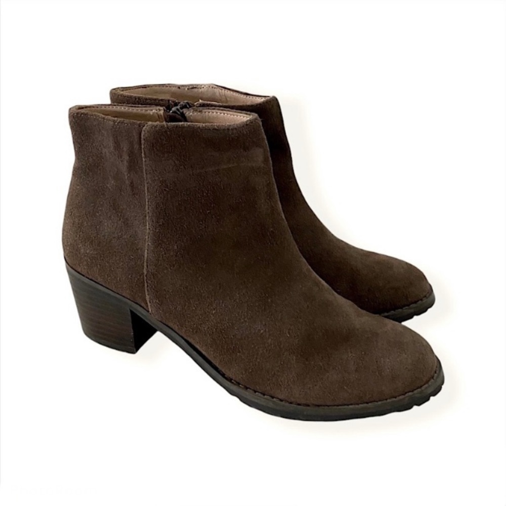 Lands End Chelsea Ankle Boots Sz 7.5 Brown Suede